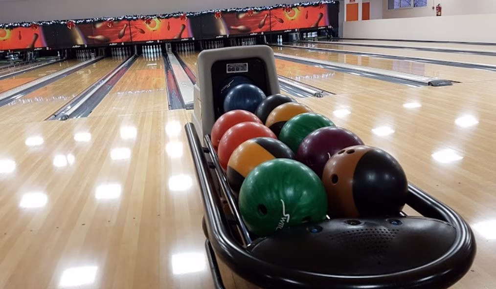 pista de bolos en villalba