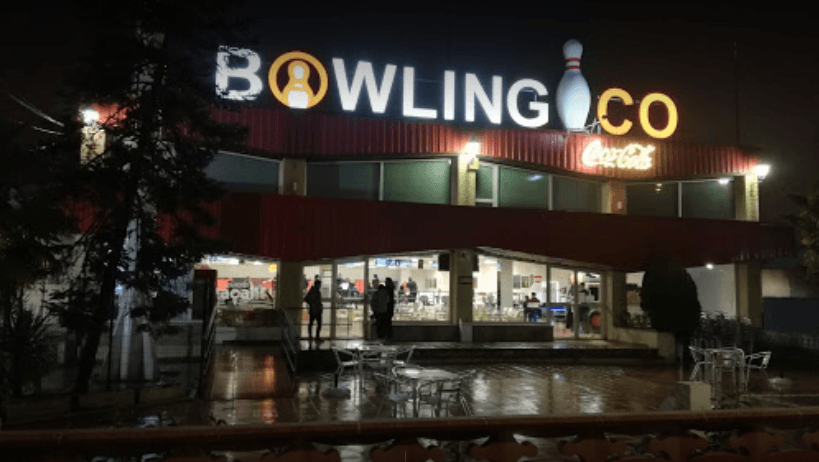 Fachada Bowling Sierra Villalba - Foto Nocturna